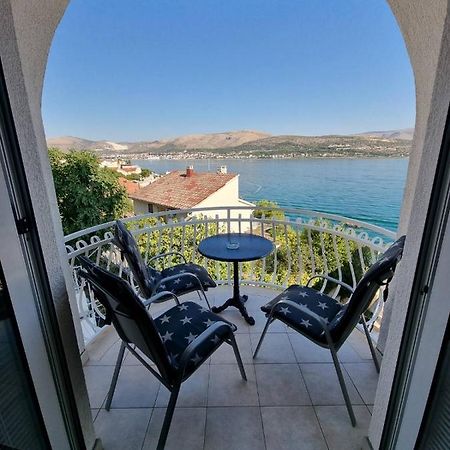 Apartment Matej Trogir Eksteriør billede
