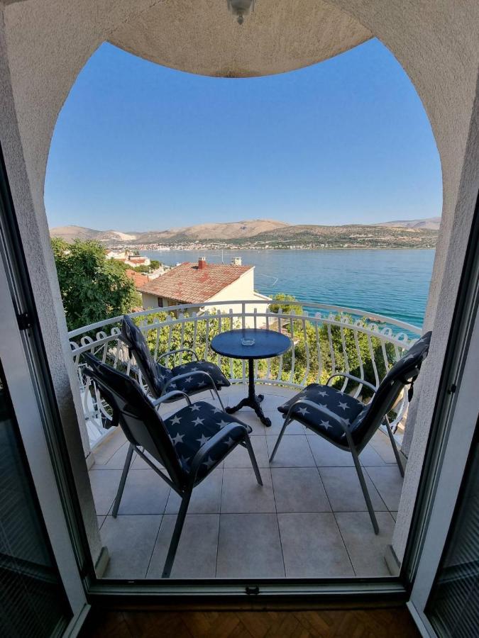 Apartment Matej Trogir Eksteriør billede