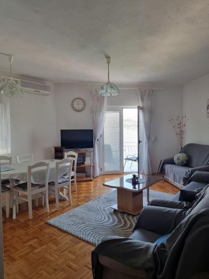 Apartment Matej Trogir Eksteriør billede