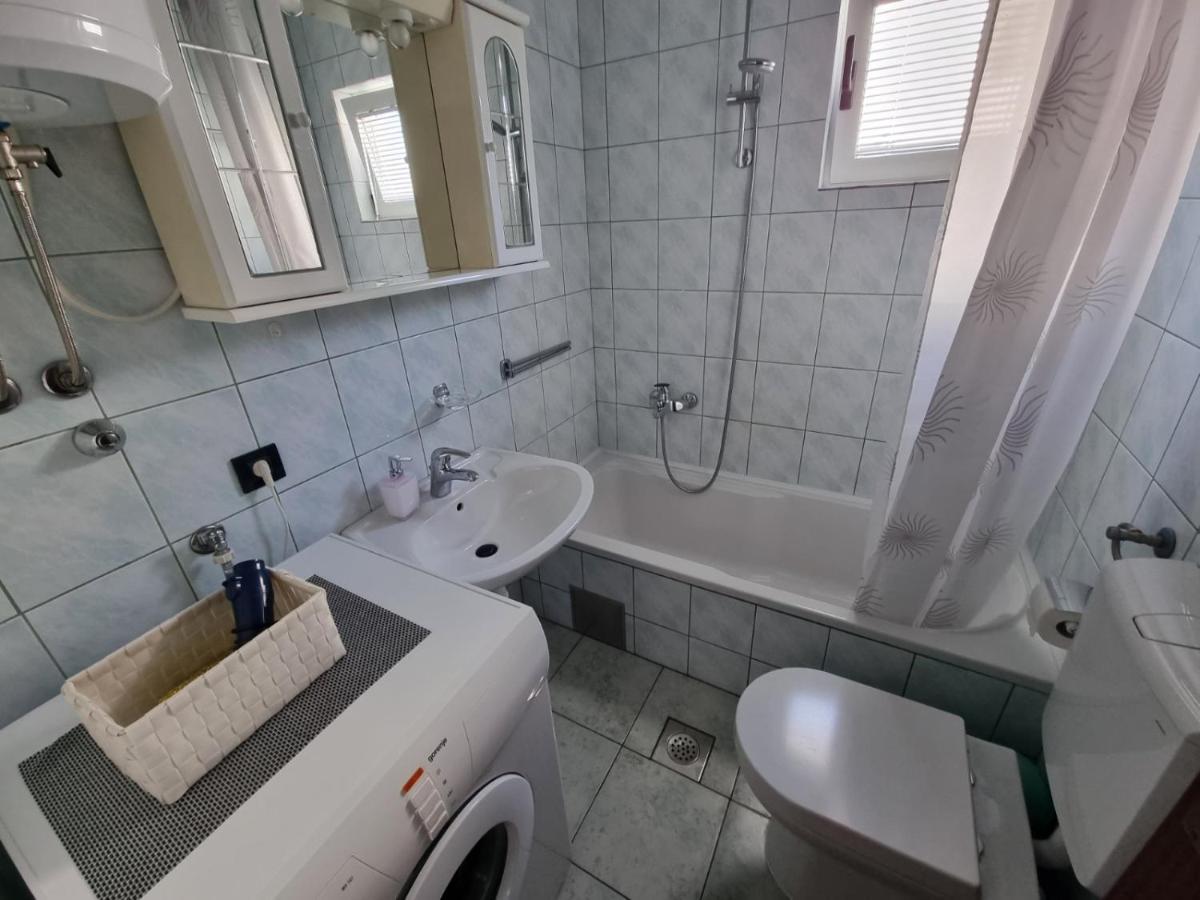 Apartment Matej Trogir Eksteriør billede